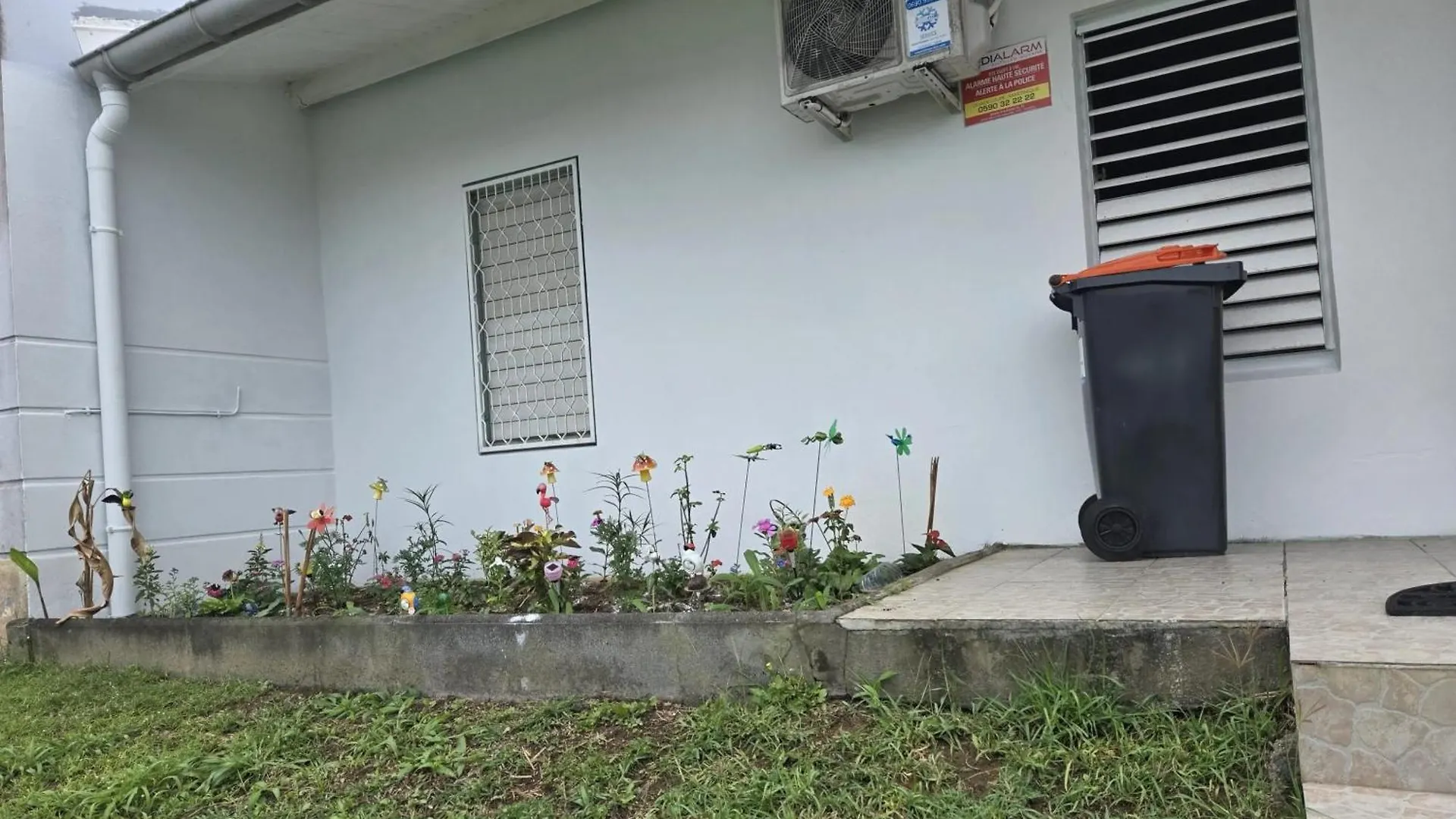 Maison Confortable A Baie-Mahault Avec Jardin Privatif